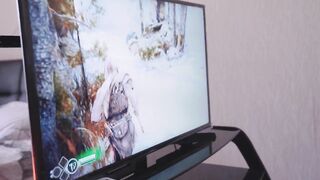 Gamer kiscsaj konzolozás helyett dákót kap