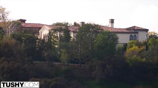 Félvér spanyol kiscsaj tövig szereti