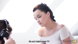 Tini kiscsaj és az vén hapsi