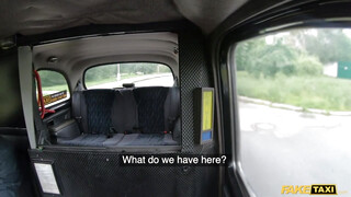 Fake Taxi - Tini hölgyemény jól cidázza a taxist
