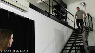 EvilAngel - Eveline Dellai a fotóssal közösül