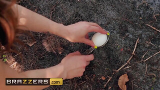 Brazzers - Quinn Wilde a szabadban imád dugni