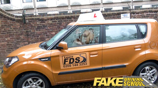 Fake Driving School - Tini picsa az oktatóval kúr