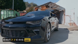 Brazzers - Katrina Jade durván szereti