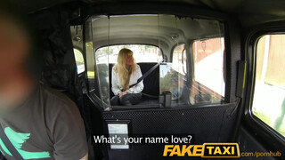 FakeTaxi szőrös puncis vörös kisasszony