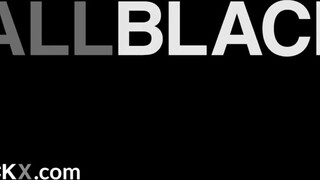 AllBlackX - Cecilia Lion a gyönyörű szőrös pinás tini