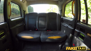 Fake Taxi - Azura Alii a perverz vörös hajú kisasszony