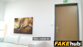 Fake Agent - ártatlan fekete hölgyemény és a cerka esete