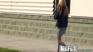 Mofos - Amy Quinn a cuki 18 éves bige