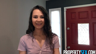 PropertySex - Liz Jordan élvezi ha nyaldossák