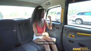 Fake Taxi - Tina Fire a méretes csöcsű csoki picsa