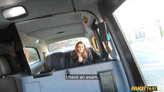 Fake Taxi - 18 éves picsa hátsó bejáratba rakva