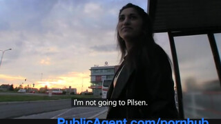 PublicAgent - szexy ázsiai lány felszedve a buszmegállóban