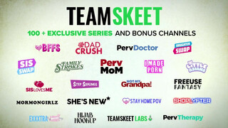 TeamSkeet - cuki kicsike nerdy hölgyemény casting forgatás videója