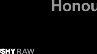 TUSHYRAW - Honour hatalmas popójába betolják a kárót