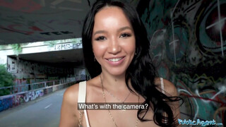 Public Agent - Asia Vargas a izgató ázsiai csajszi