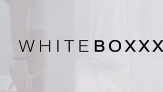 WhiteBoxxx - Ginebra Bellucci a dögös latina picsa