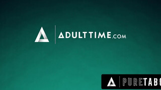 PURE TABOO - Anna Claire Clouds a méretes fenekű világos szőke spiné