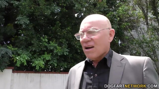 Sindee Dix az óriás kannás háziasszony