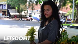 Aranyos néger milf selena gomez mélyen dugva latin amerikai pinában