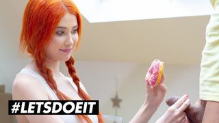 Gisha Forza hatalmas keblű vörös bombe egy fánkot érő hardcore dugásért